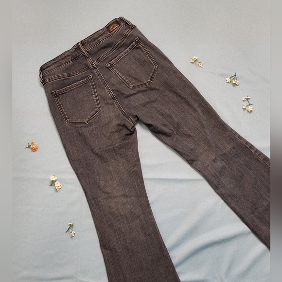 Dark wash blue jeans by Sofia Vergara - Picture 2 of 10